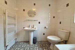 Bathroom- click for photo gallery